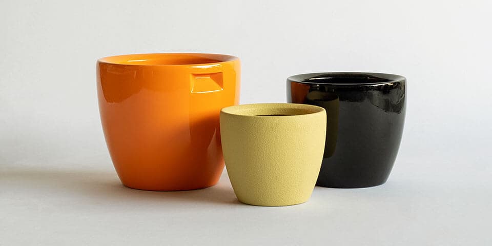 Small flower pots altami in gloss &amp; rustic finish in orange &amp; black colour
