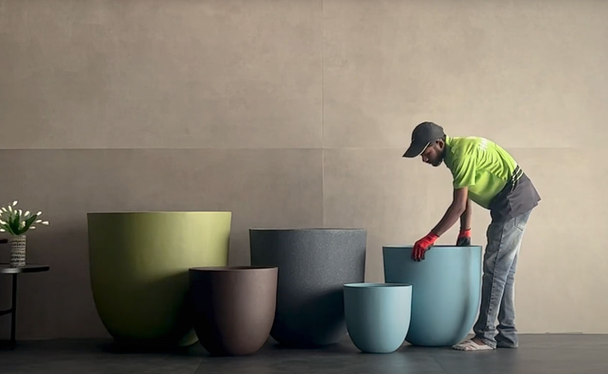 bell shaped frp planters
