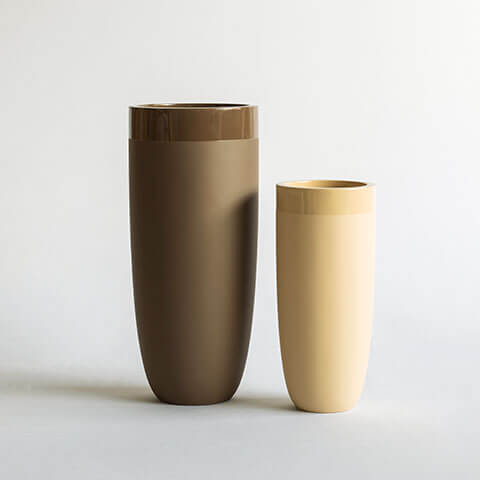 Long & Sleek planter nivoli in brown sugar and buff colour with a gloss finish at the top